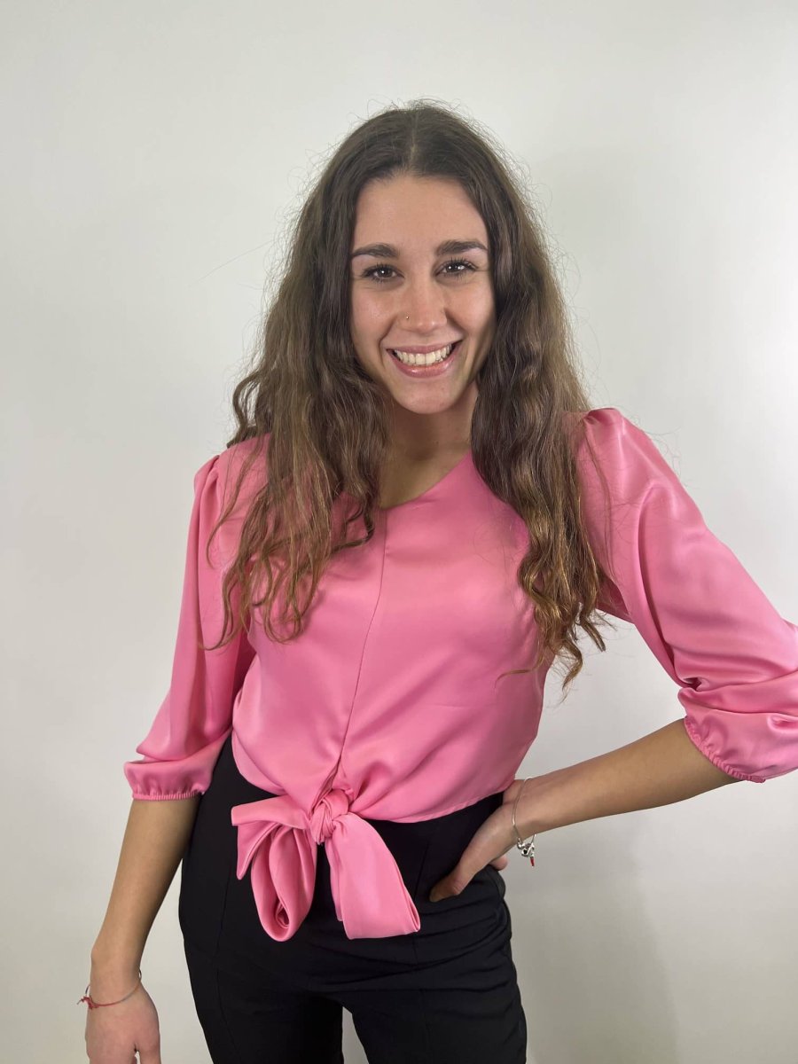 Camicetta rosa con fiocco